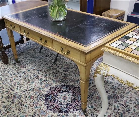 A late Victorian Gillows of Lancaster oak writing table, L.154cm